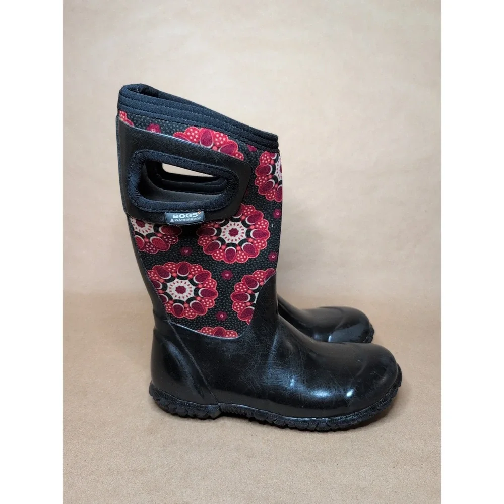 Bogs Youth Size 1 Winter Boots Red Black Floral Waterproof‎ Pull on Kaleidoscope